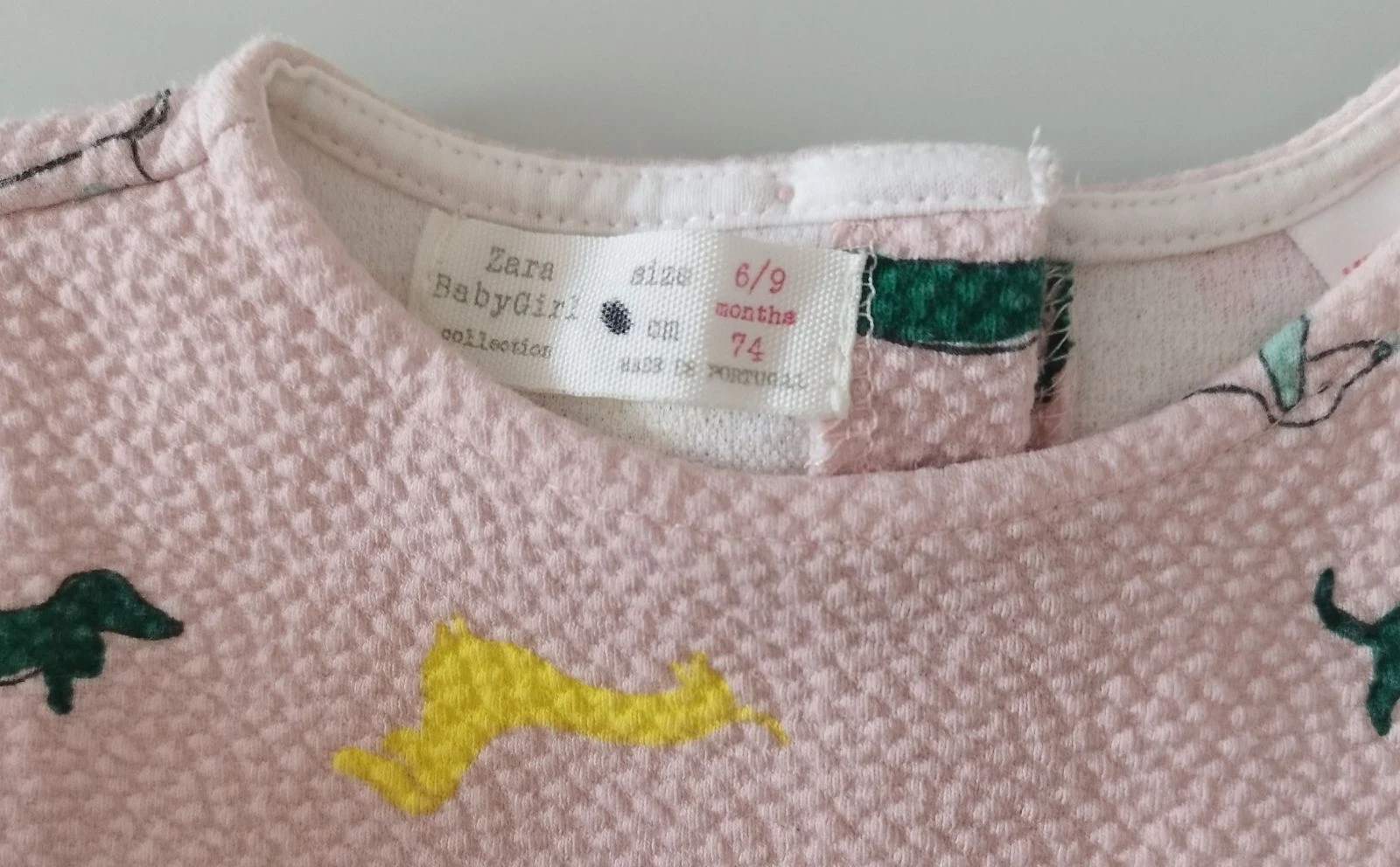 Pink short-sleeved dress with dachshund drawings 6-9 months – photo 2